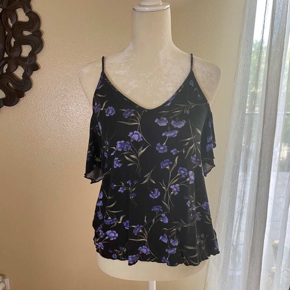NWT American Eagle cold shoulder tank